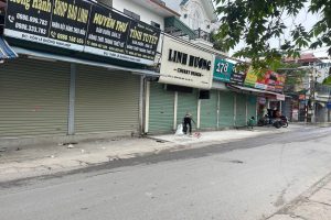 Bất thường tại chợ Ninh Hiệp